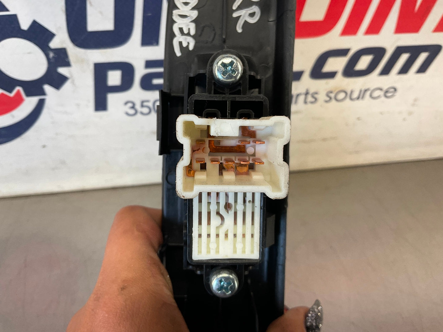 2003 Infiniti G35 Sedan Passenger Right Rear Window Switches 82960 OEM 15BDDEE - On Point Parts Inc
