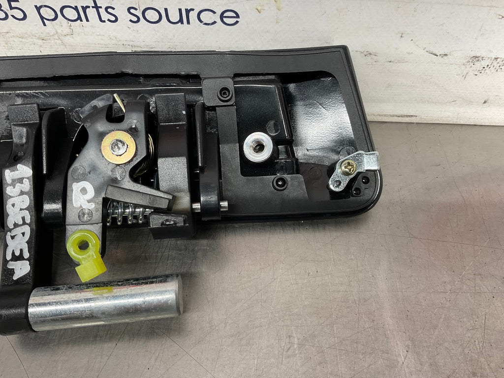 2005 Nissan 350Z Exterior Door Handles Left Right Aftermarket 13BEBEA - On Point Parts Inc