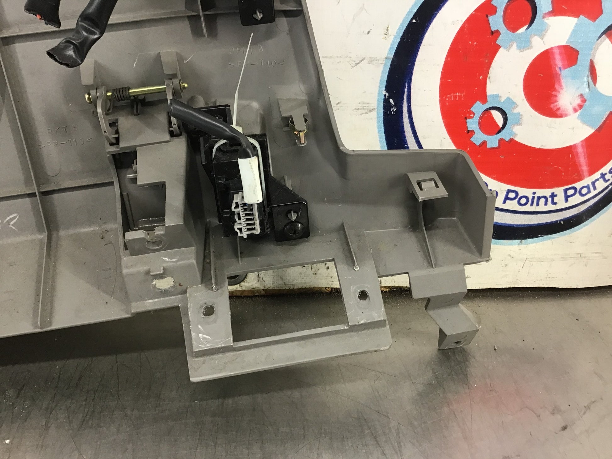 2006 Nissan 350Z Lower Steering Column Trim Panel and Switches 68106 OEM 21BBVD8 - On Point Parts Inc