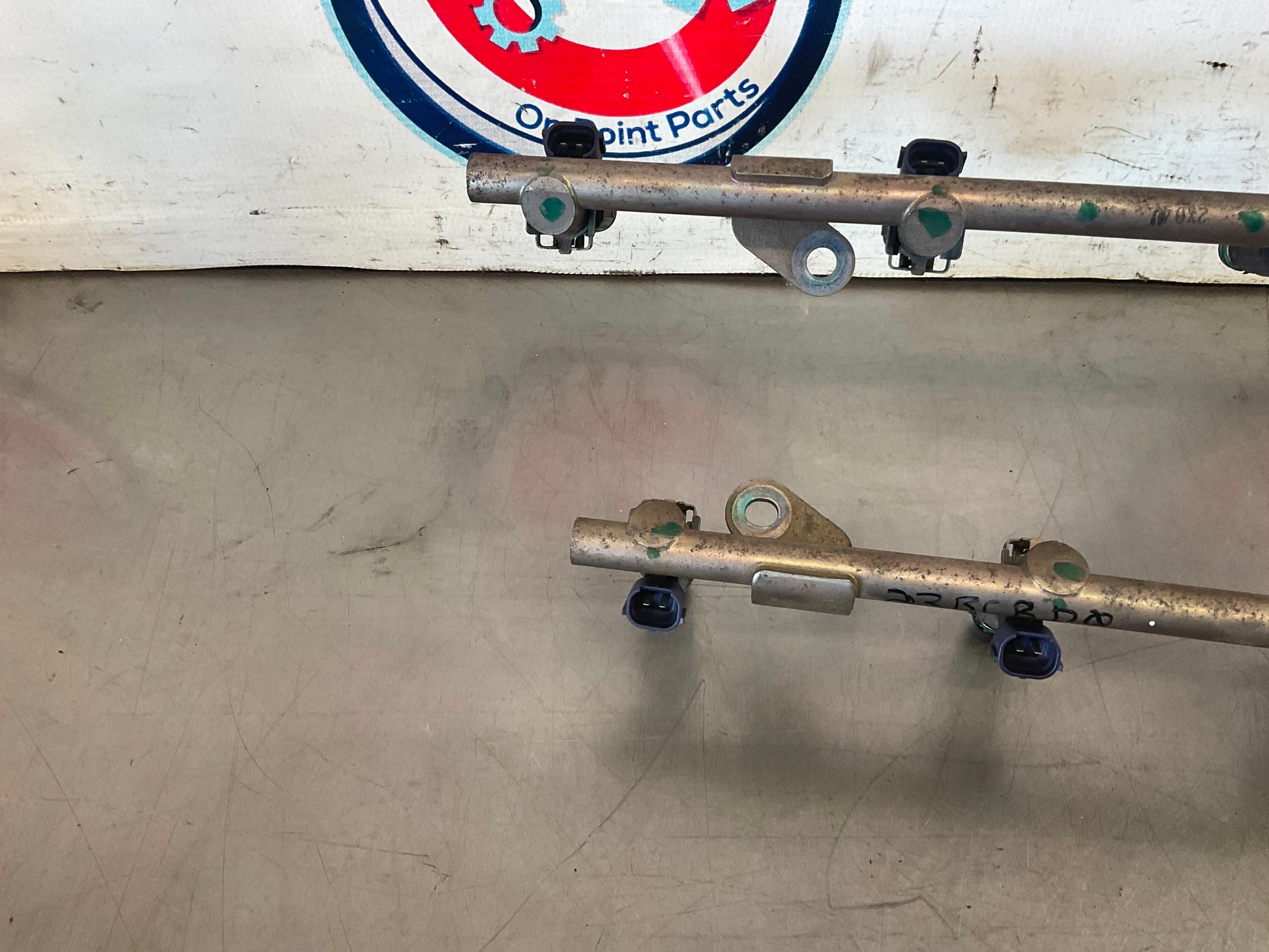 2012 Infiniti G37 VQ37VHR Engine Fuel Rail with Injectors OEM 23BCBD0 - On Point Parts Inc