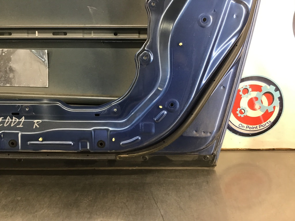 2005 Infiniti G35 Passenger Right Door Shell OEM 22BC0D1 - On Point Parts Inc