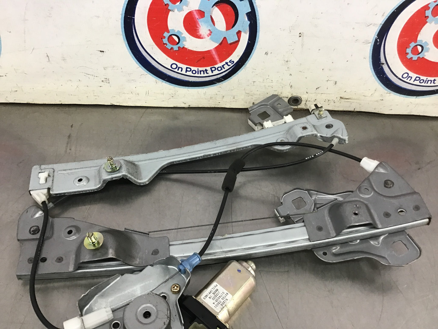 2006 Nissan 350Z Passenger Right Front Window Regulator with Motor OEM 21BBVDE - On Point Parts Inc