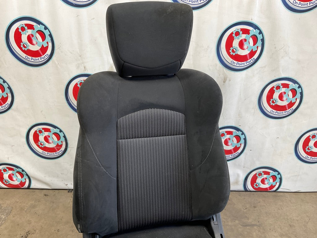 2007 Nissan 350Z Passenger Right Manual Cloth Seat OEM 15BI8D9 - On Point Parts Inc