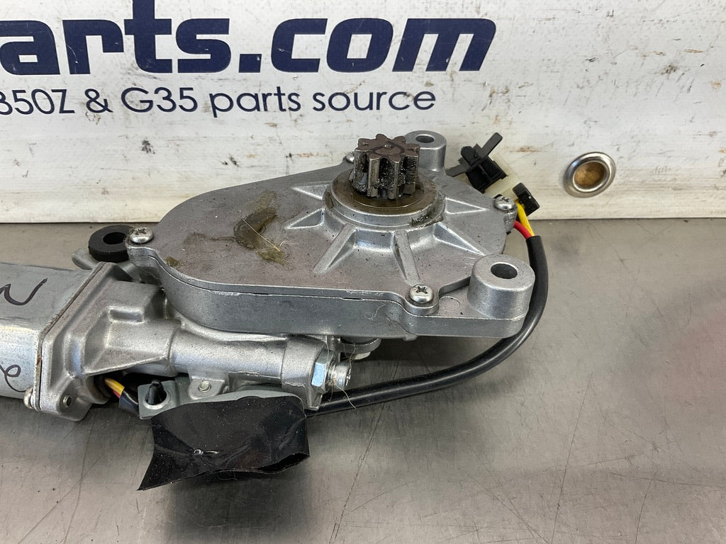 2007 Nissan 350Z Driver Left Convertible Tonneau Lift Motor OEM 21BBPDA - On Point Parts Inc