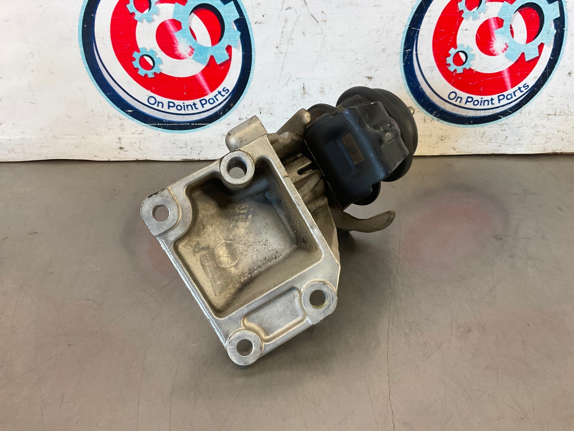 2004 Nissan 350Z VQ35DE Engine Motor Mount OEM 22BC6D0 - On Point Parts Inc
