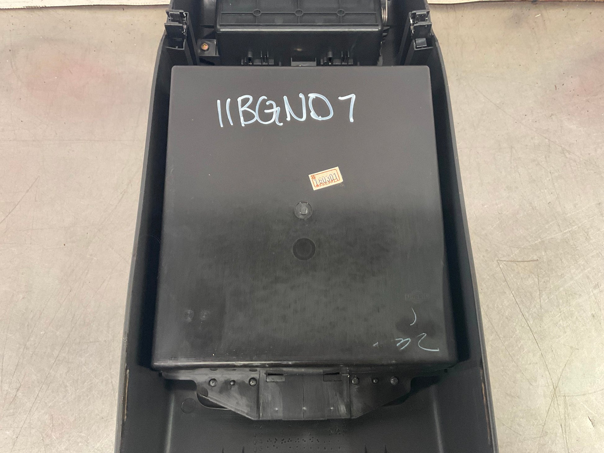 2006 Infiniti G35 Rear Center Console OEM 11BGND7 - On Point Parts Inc