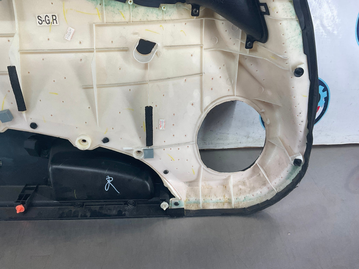 2004 Nissan 350Z Passenger Right Interior Door Panel OEM 12BG2D8 - On Point Parts Inc