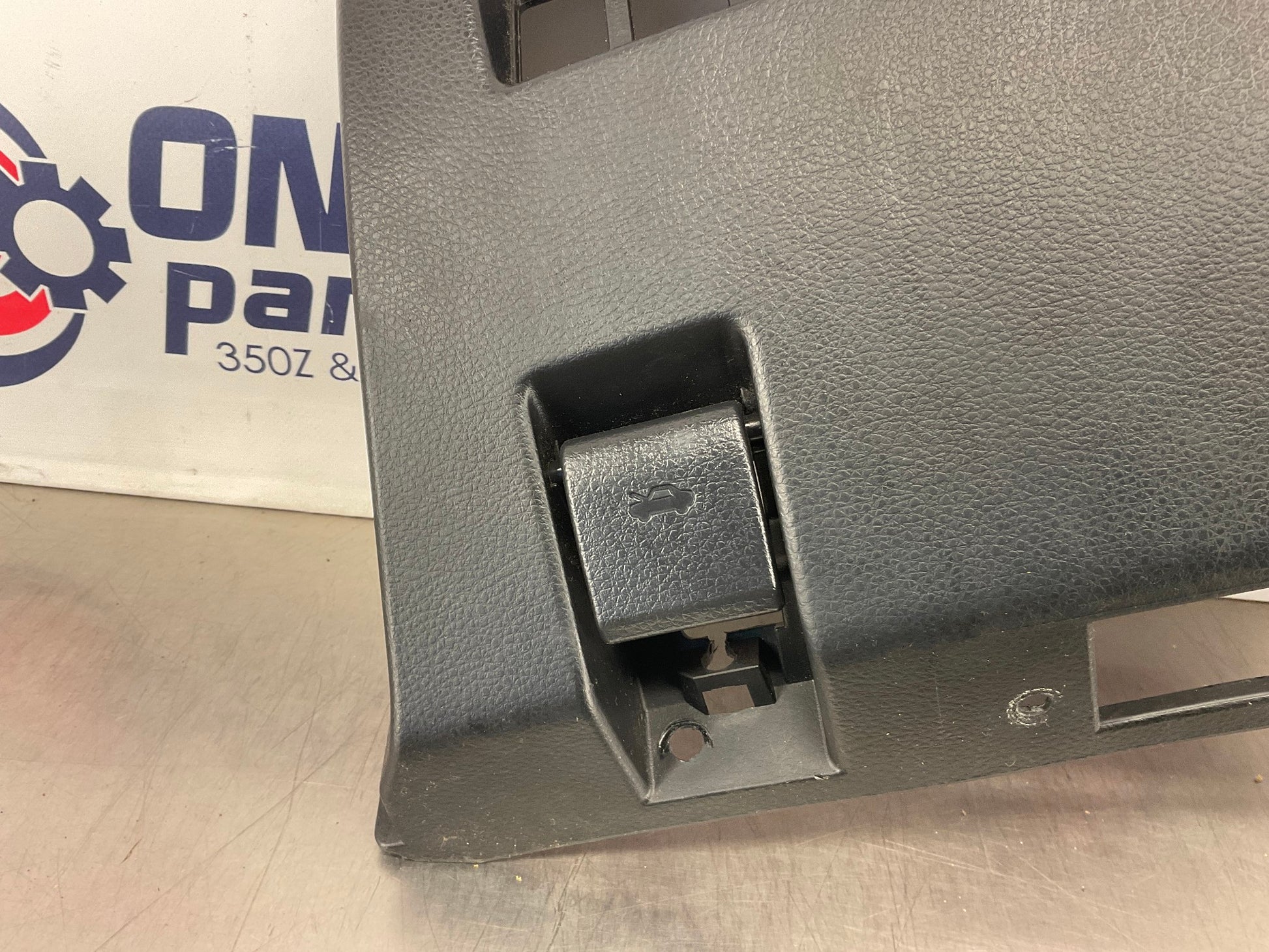 2006 Infiniti G35 Lower Steering Column Cover Trim 68106 OEM 11BK3D7 - On Point Parts Inc