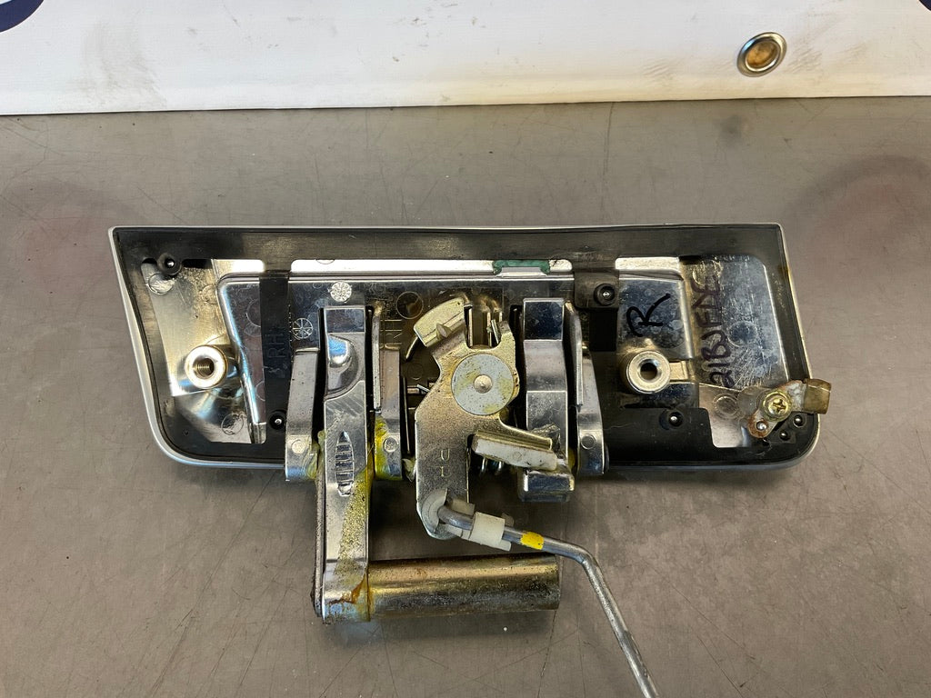 2006 Nissan 350Z Passenger Right Exterior Door Handle OEM 21BJFDE - On Point Parts Inc