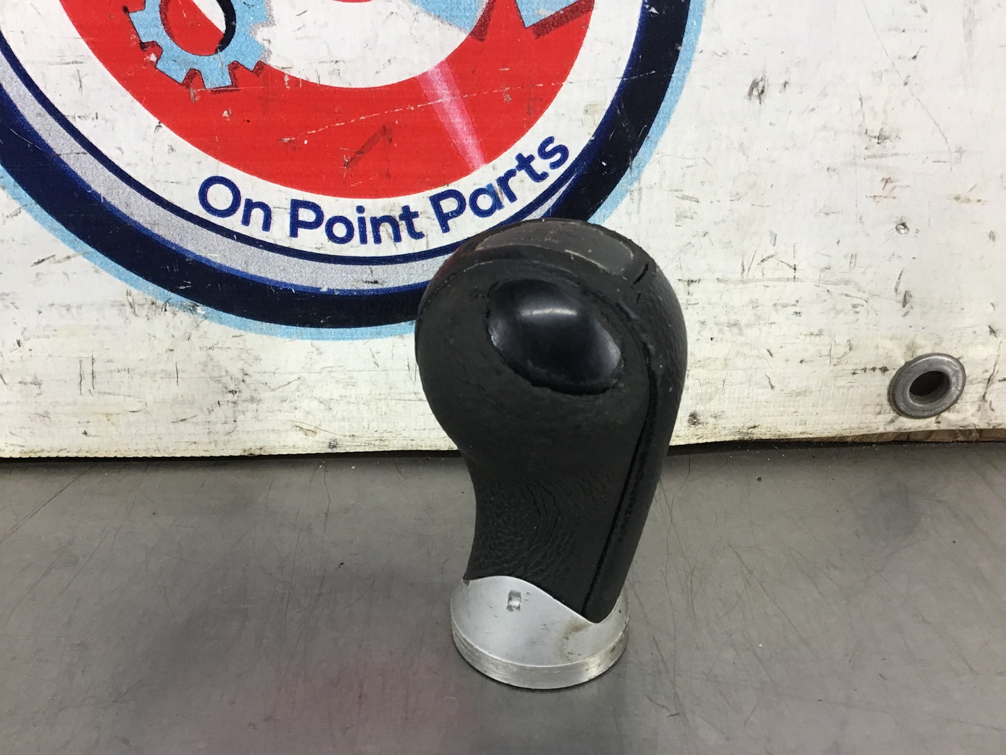 2004 Nissan 350Z Manual Gear Shifter Knob OEM 21BC8DC - On Point Parts Inc