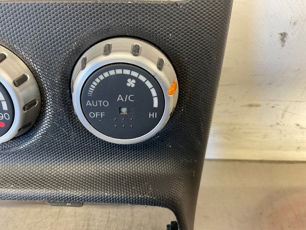 2007 Nissan 350Z Automatic Gear Shifter Bezel Trim AC Controls 27500 OEM 25BCBEC - On Point Parts Inc