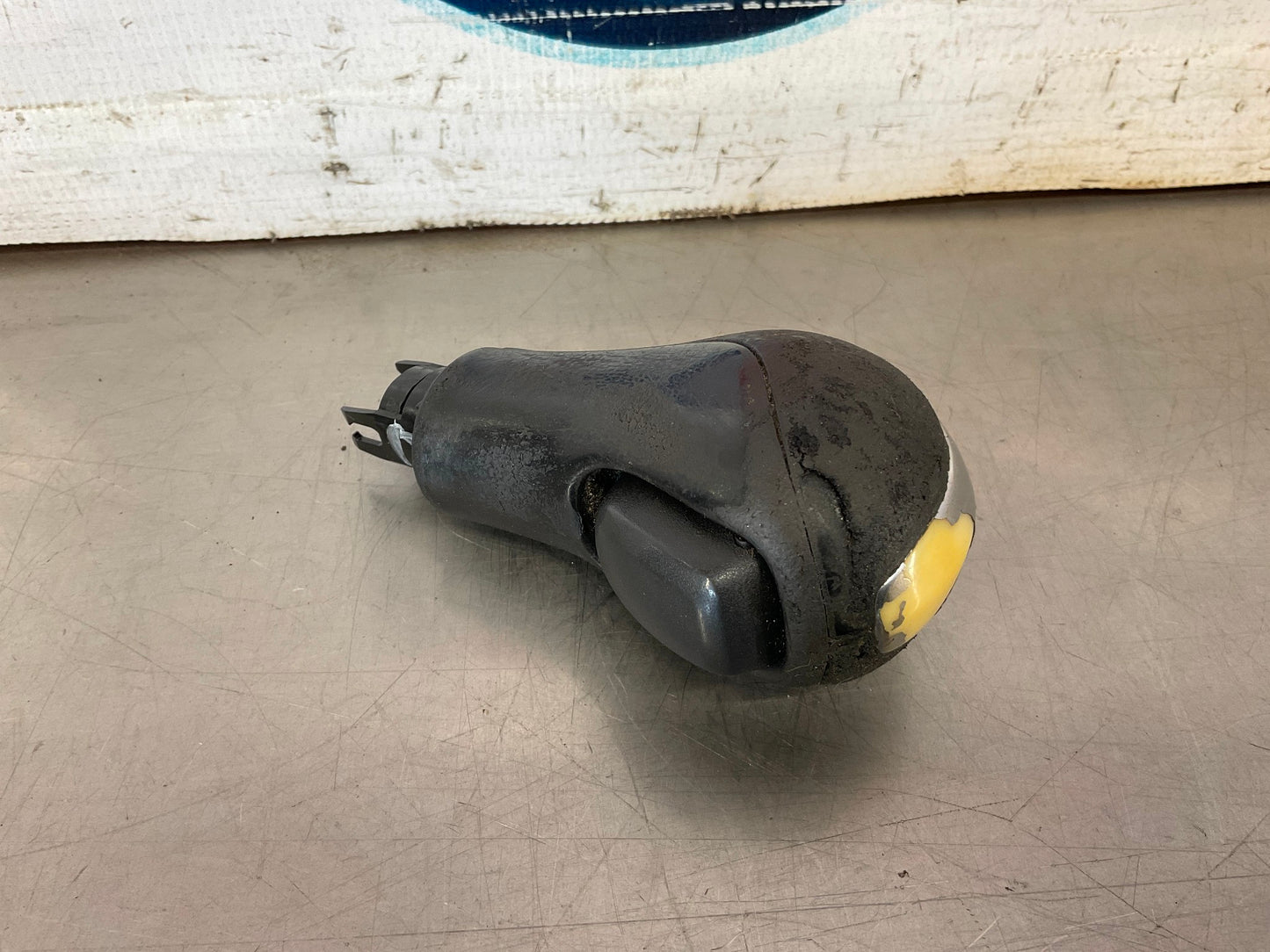 2010 Infiniti G37 Automatic Shift Knob OEM 22BHYDC - On Point Parts Inc