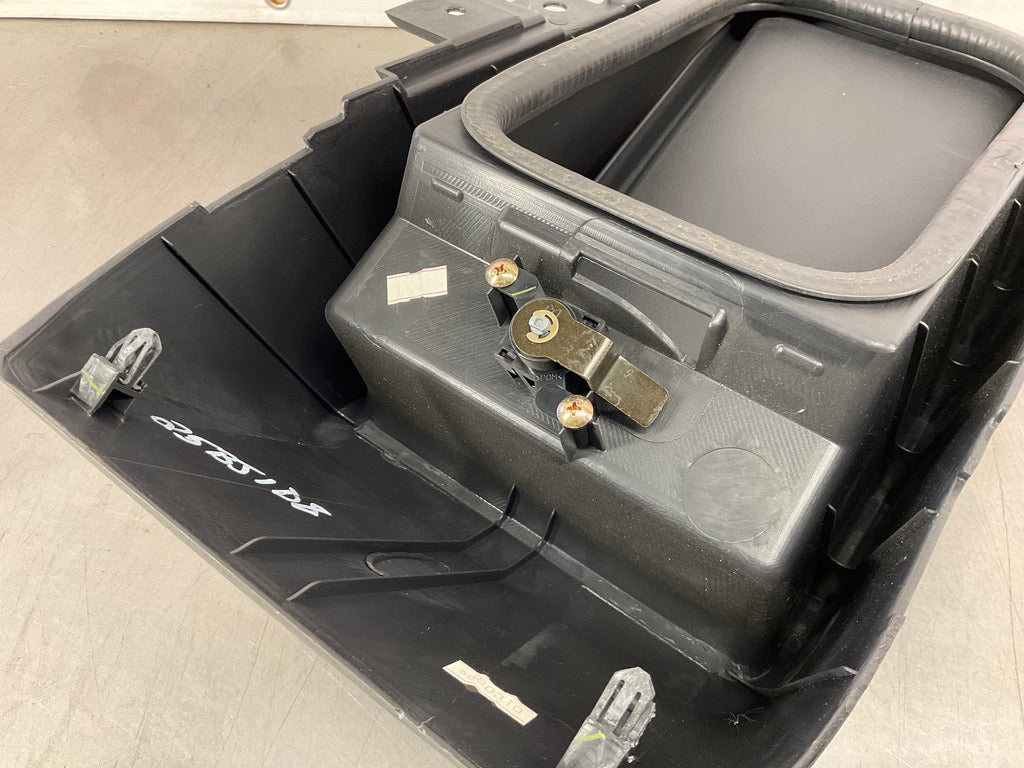 2006 Infiniti G35 Sedan Rear Center Console OEM 25BJ1D8 - On Point Parts Inc