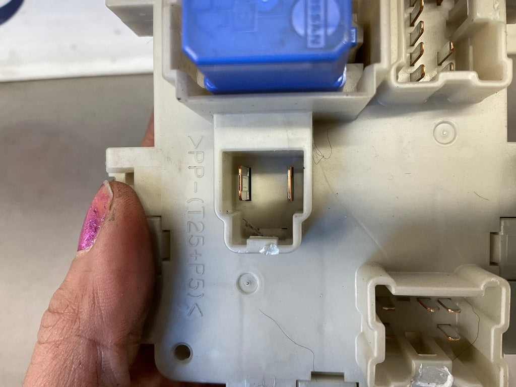 2003 Nissan 350Z Body Junction Fuse Relay Box 24350 OEM 14BBGDC - On Point Parts Inc