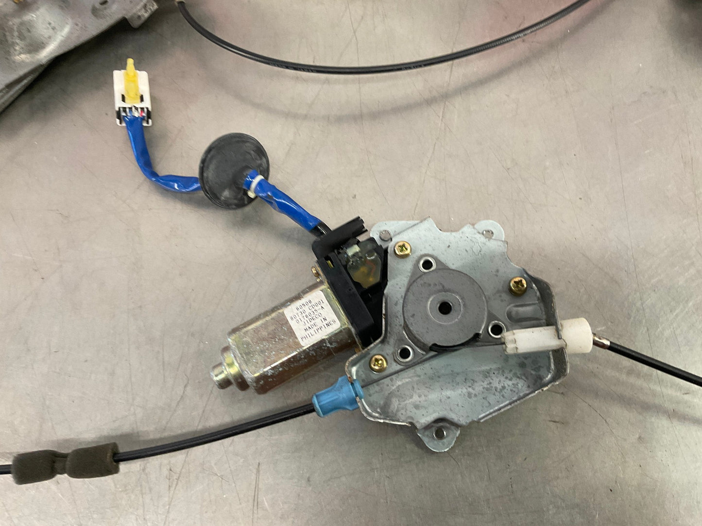 2006 Nissan 350Z Passenger Right Window Regulator Motor Assembly OEM 25BGGDK - On Point Parts Inc