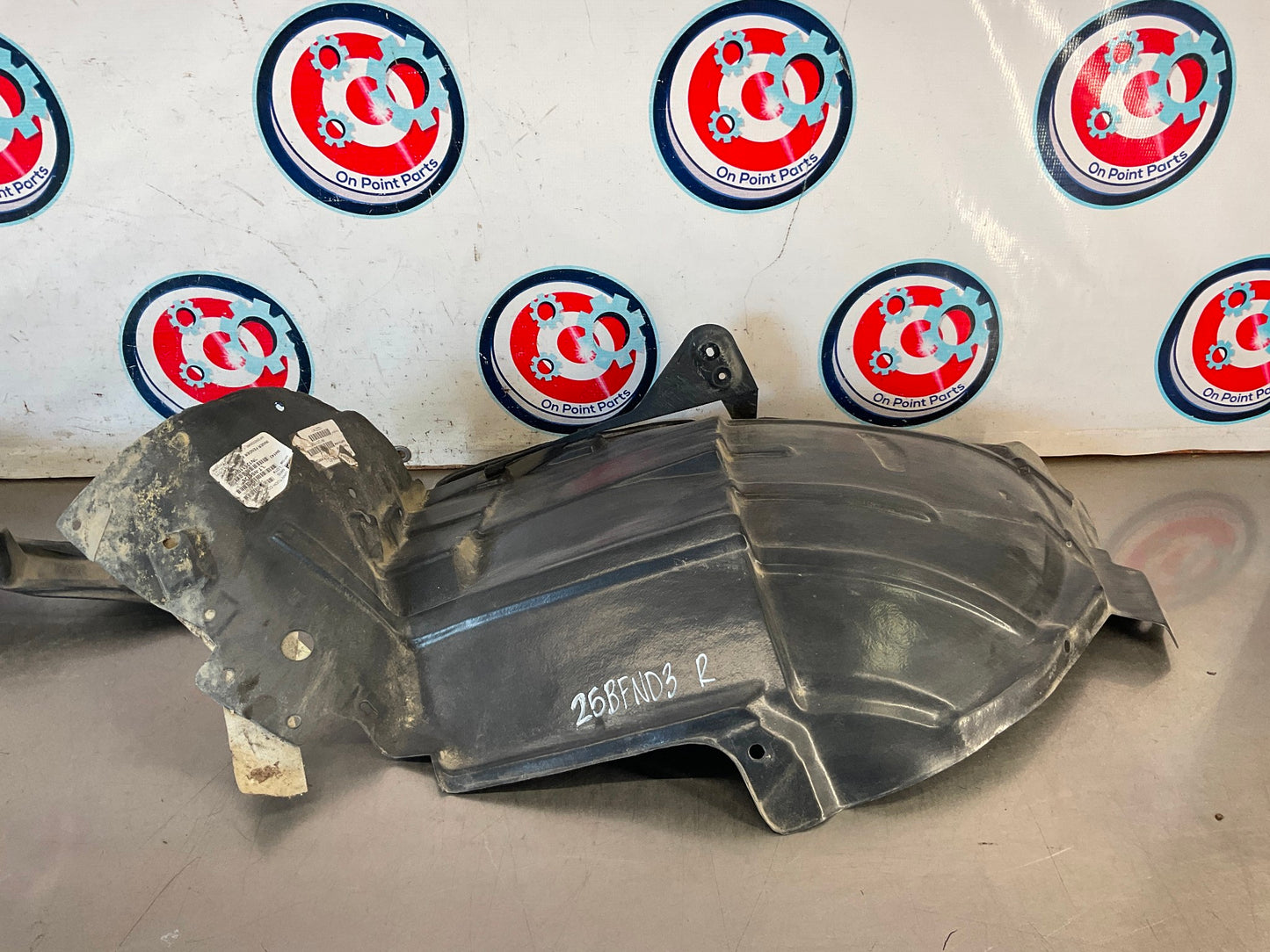 2004 Infiniti G35 Passenger Right Inner Fender LIners Splash Guard OEM 25BFND3 - On Point Parts Inc
