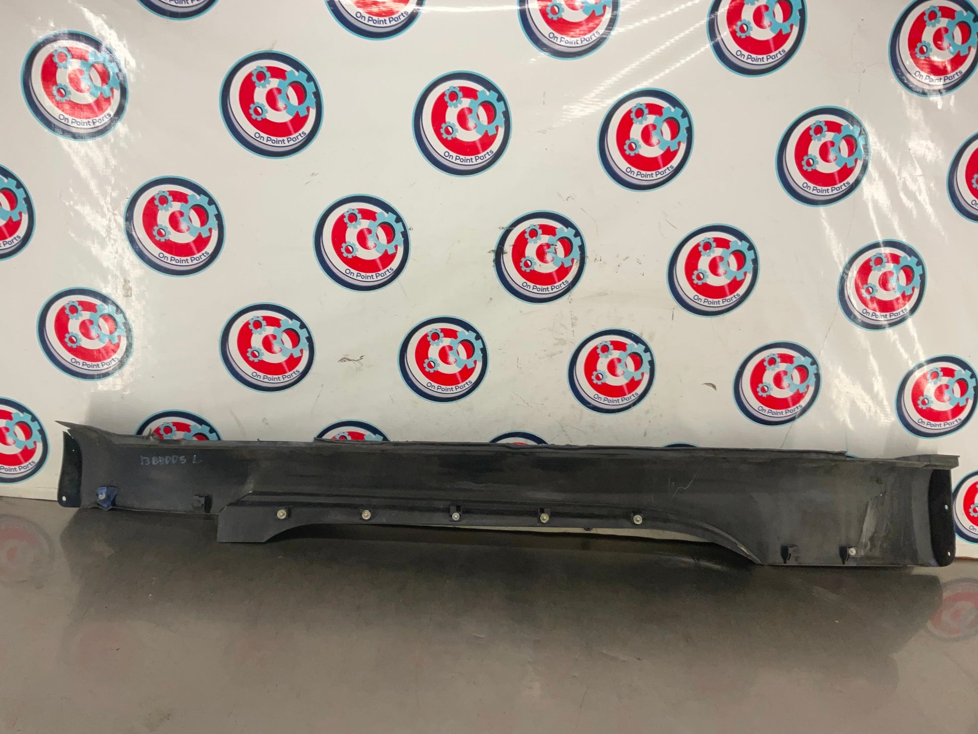 2004 Nissan 350Z Driver Left Rocker Panel Side Skirt OEM 13BHDD5 - On Point Parts Inc