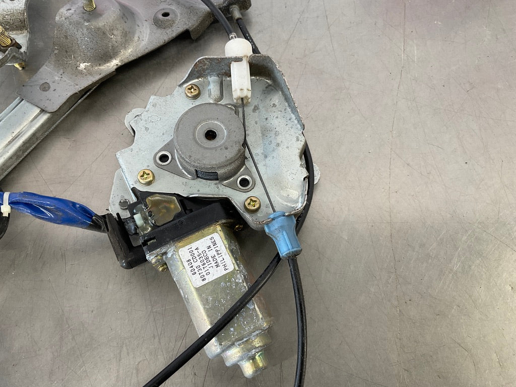 2006 Nissan 350Z Passenger Right Window Regulator Motor OEM 24BFGDE - On Point Parts Inc