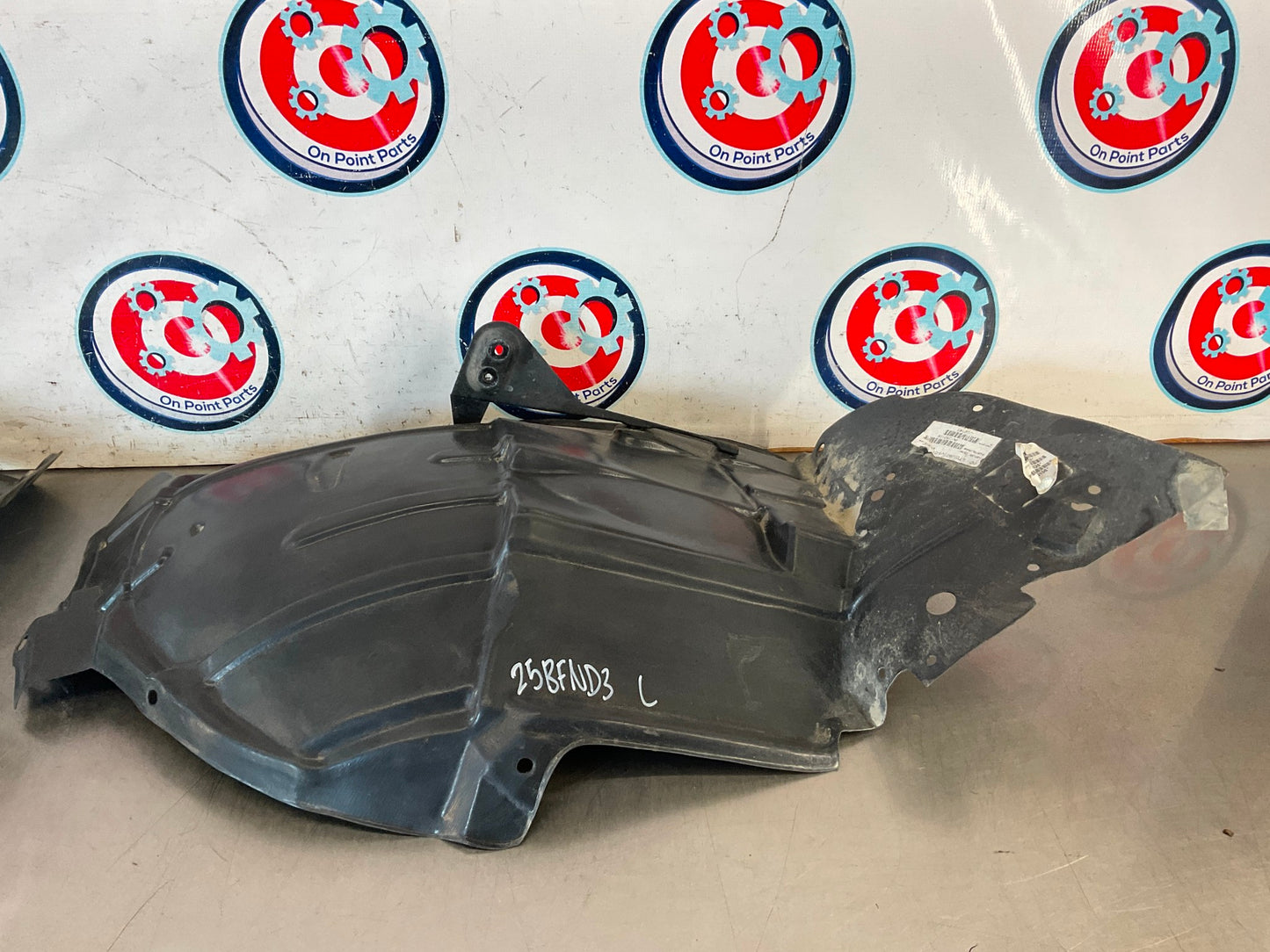 2004 Infiniti G35 Driver Left Inner Fender Liners Splash Guard OEM 25BFND3 - On Point Parts Inc