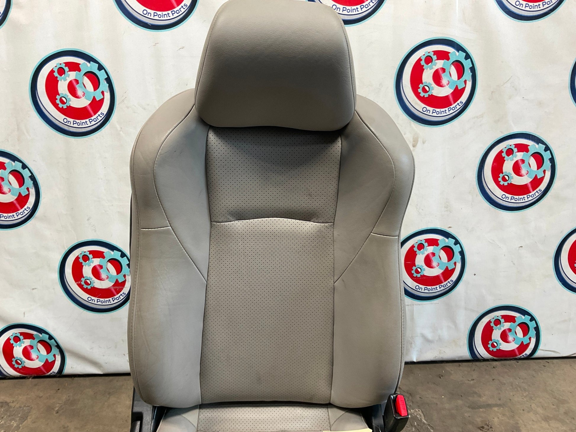 2006 Nissan 350Z Passenger Right Front Power Leather Seat OEM 21BHKD9 - On Point Parts Inc