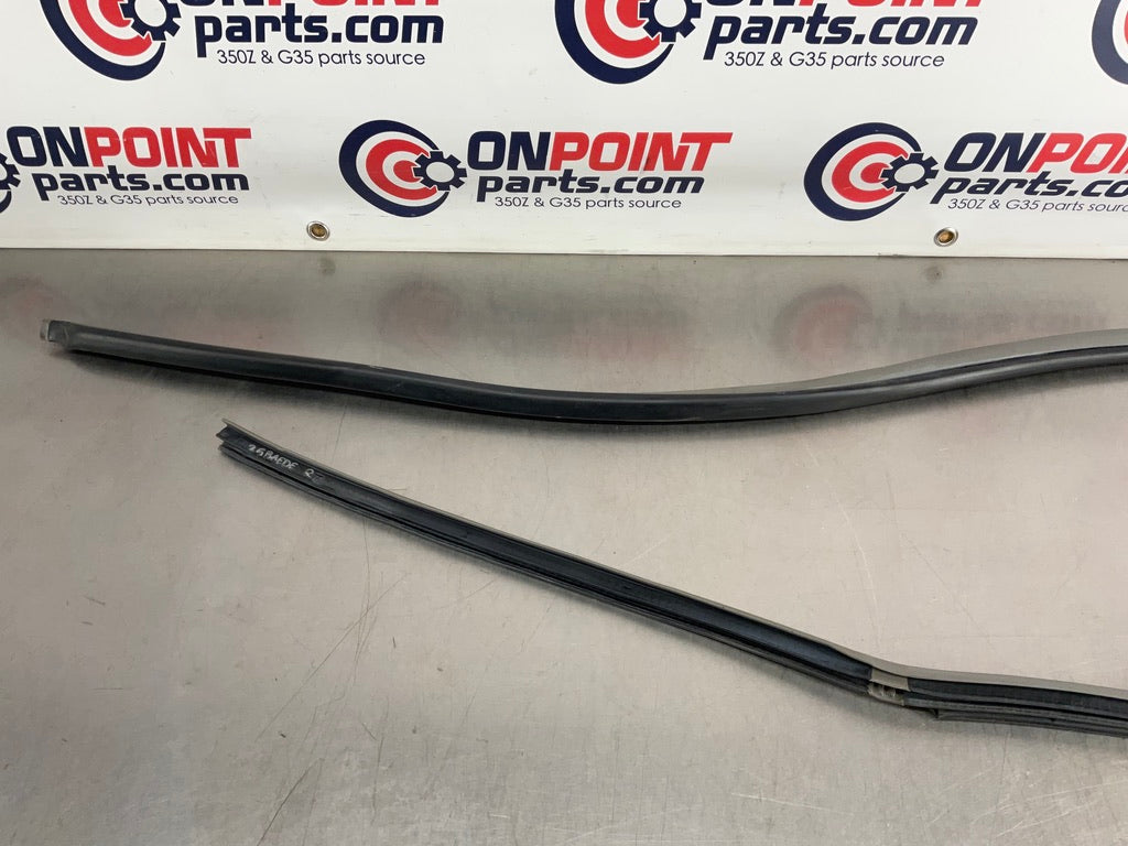 2005 Nissan 350Z Passenger Right Interior Door Seal OEM 25BAEDE - On Point Parts Inc