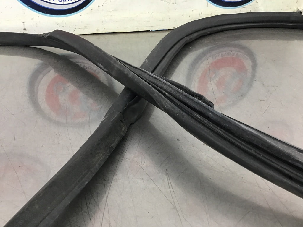 2003 Nissan 350Z Passenger Right Door Seal OEM 12BHJCE - On Point Parts Inc