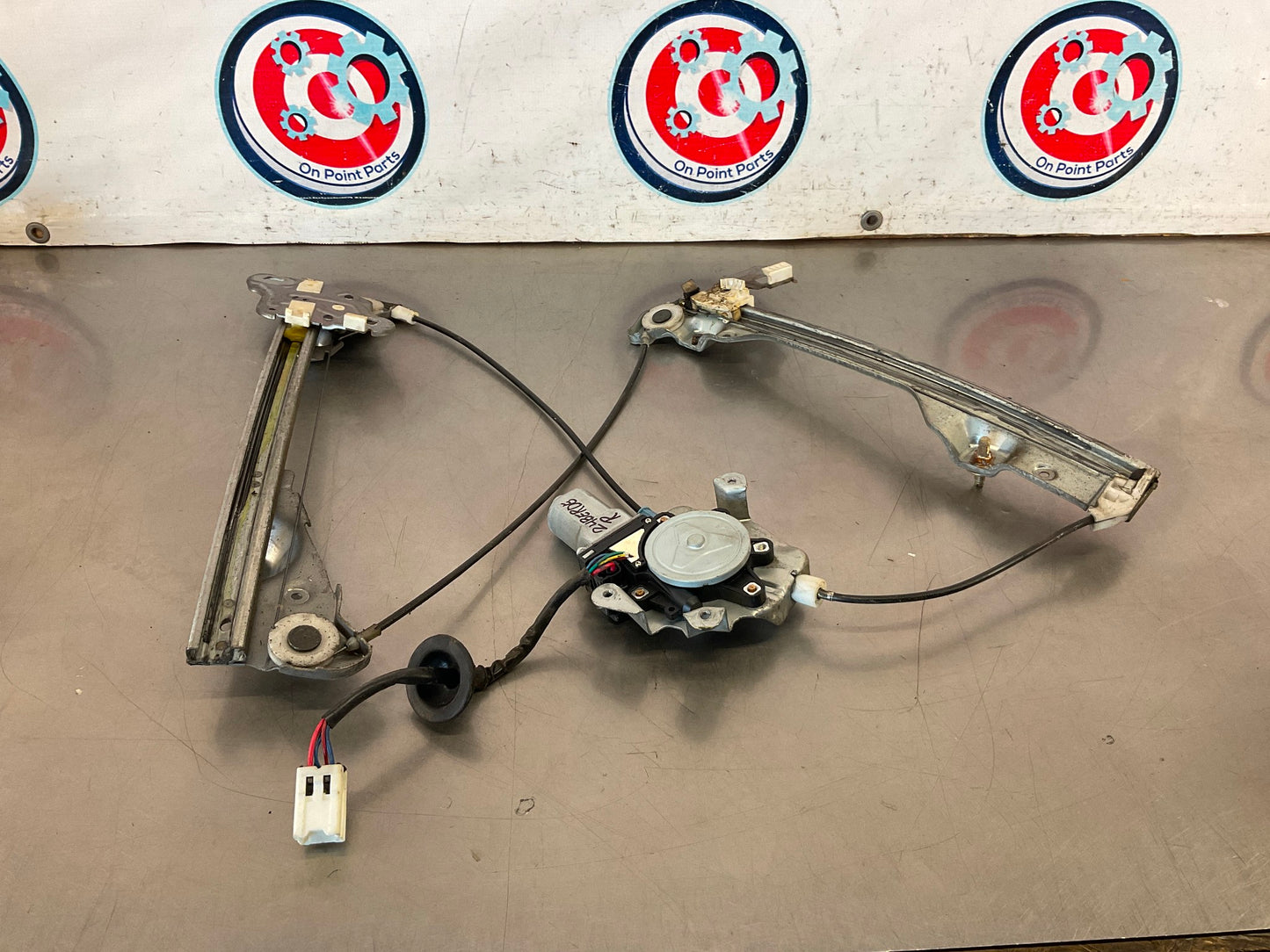 2003 Nissan 350Z Passenger Right Window Regulator Motor OEM 24BERDE - On Point Parts Inc