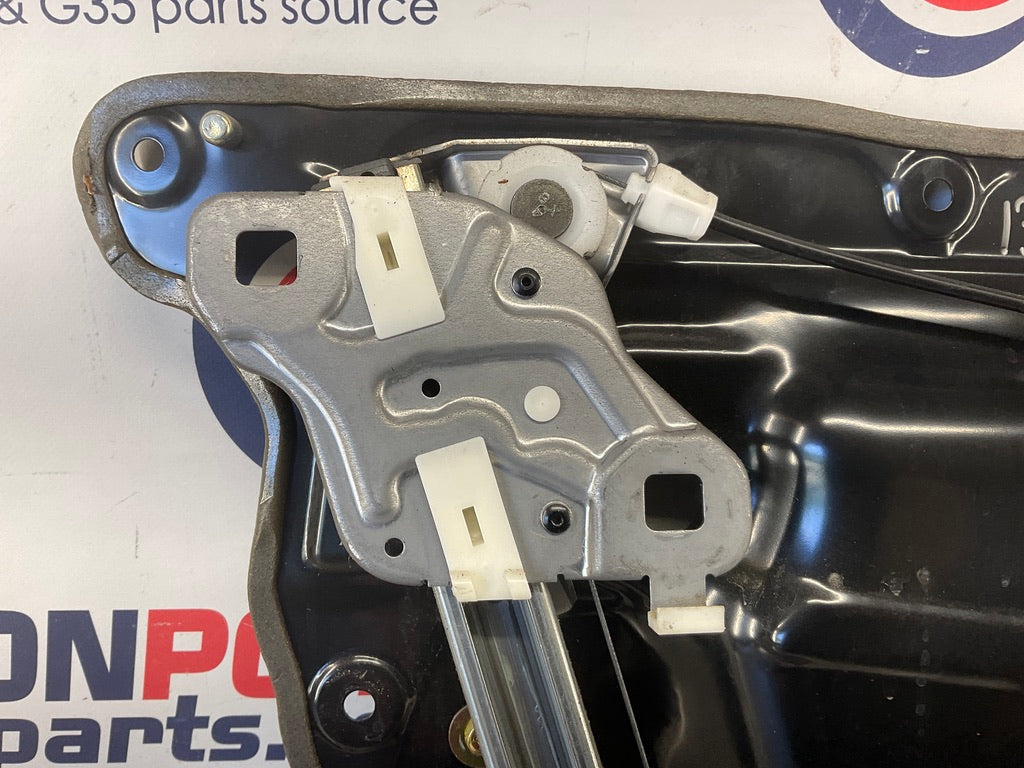 2005 Nissan 350Z Passenger Right Window Regulator Motor Panel OEM 13BEBE3 - On Point Parts Inc
