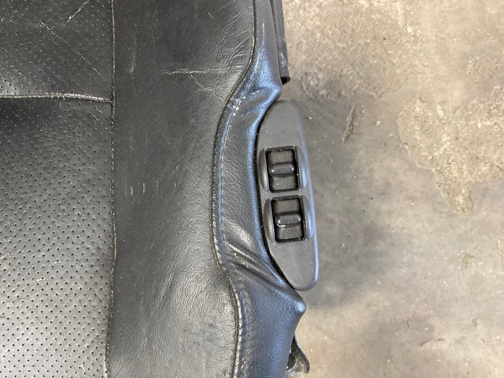 2005 Nissan 350Z Convertible Passenger Right Leather Seat OEM 13BEBE9 - On Point Parts Inc