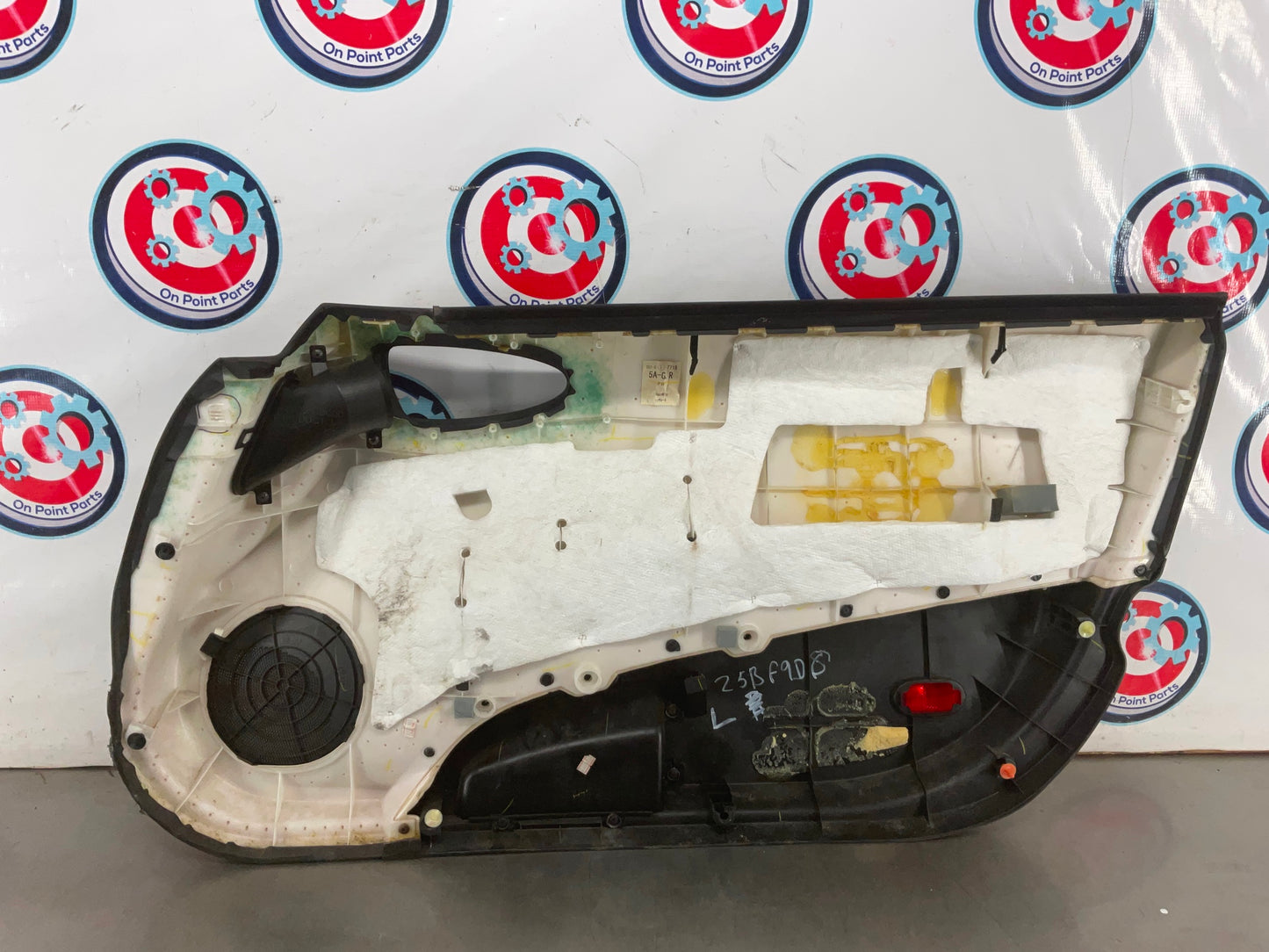 2005 Nissan 350Z Driver Left Front Interior Door Panel OEM 25BF9D8 - On Point Parts Inc