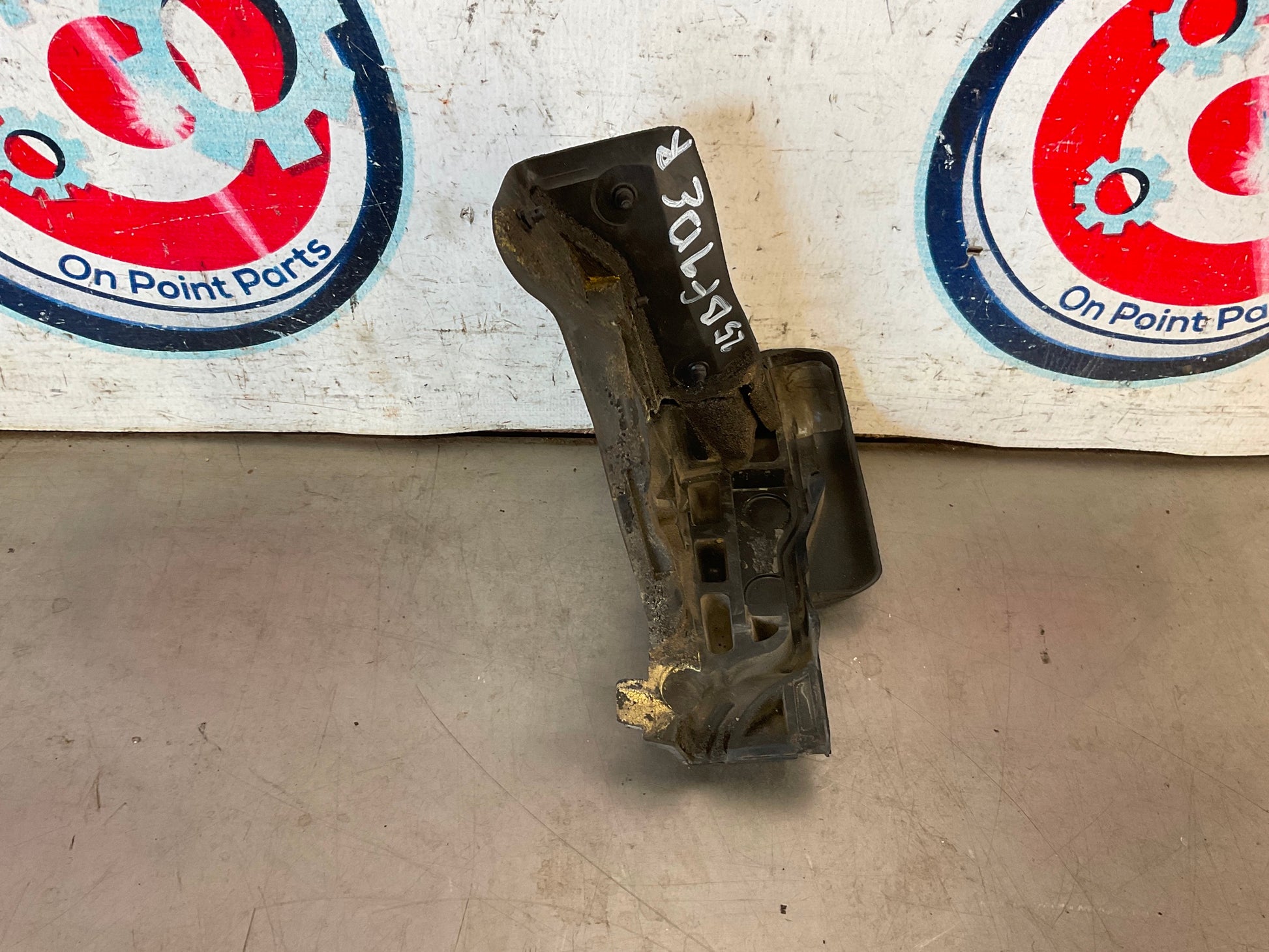 2005 Nissan 350Z Passenger Right Convertible Corner Weather Strip OEM 25BF9DE - On Point Parts Inc