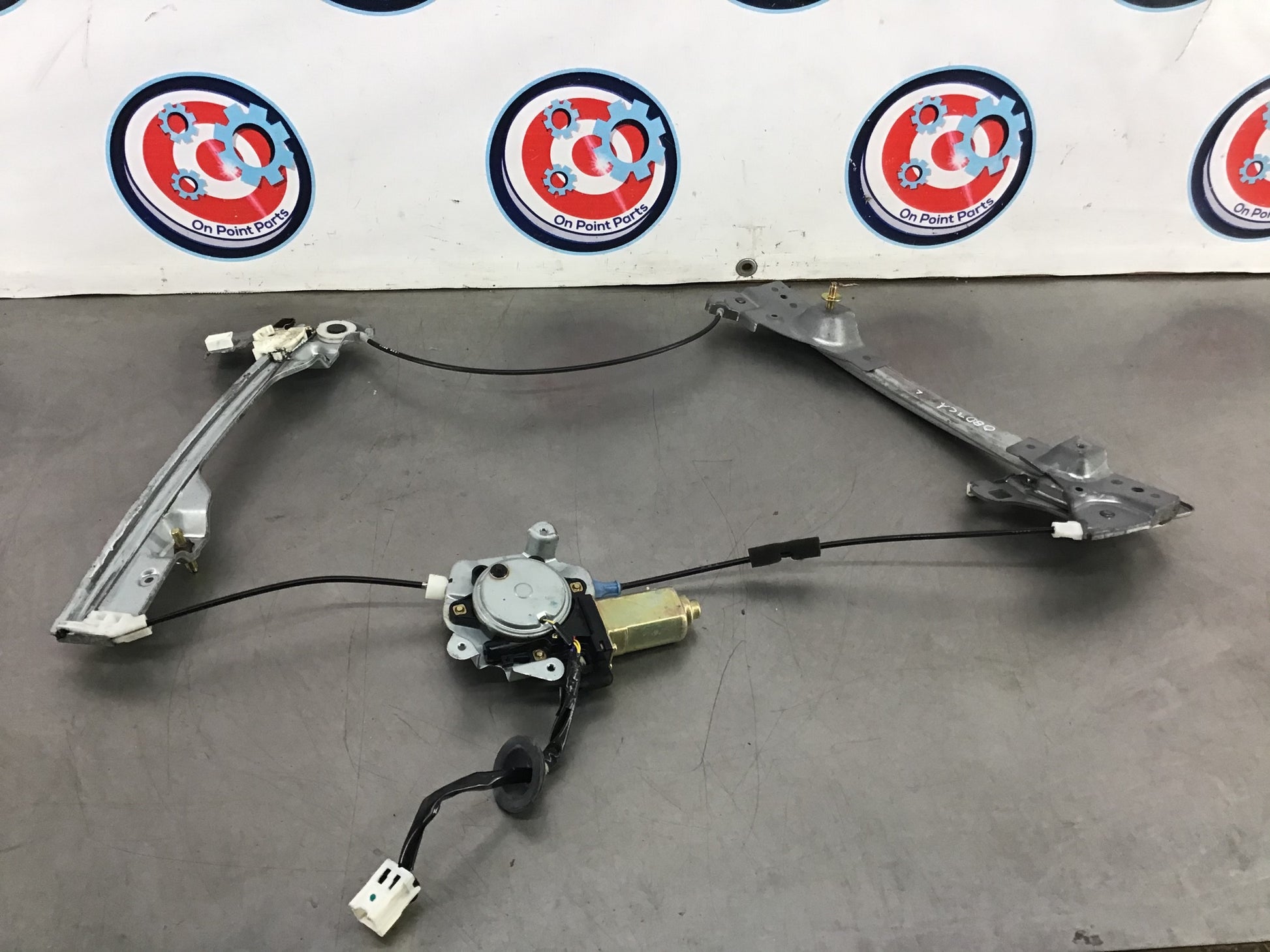 2006 Nissan 350Z Driver Left Window Regulator Motor 80731 OEM 12BD7CA - On Point Parts Inc