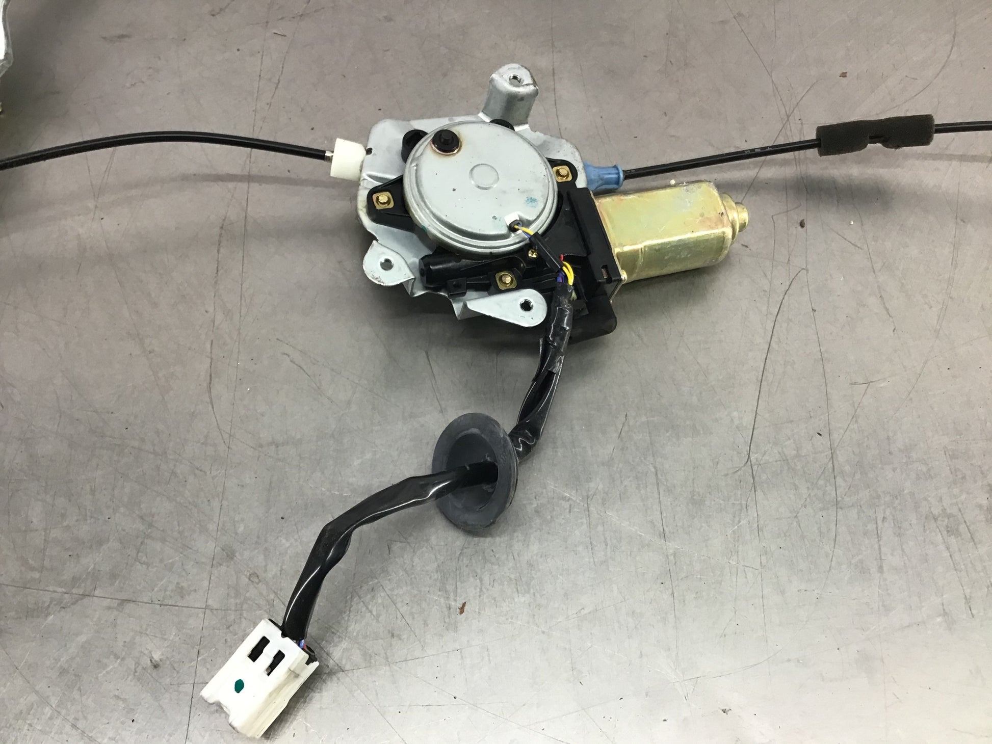 2006 Nissan 350Z Driver Left Window Regulator Motor 80731 OEM 12BD7CA - On Point Parts Inc