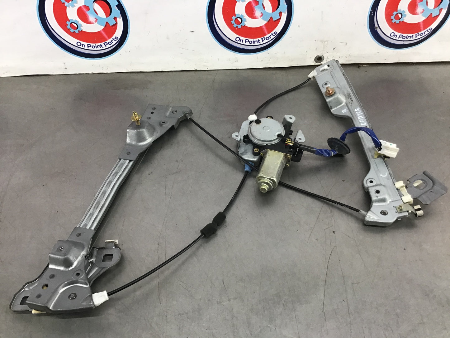 2006 Nissan 350Z Passenger Right Window Regulator Motor 80730 OEM 12BD7CE - On Point Parts Inc