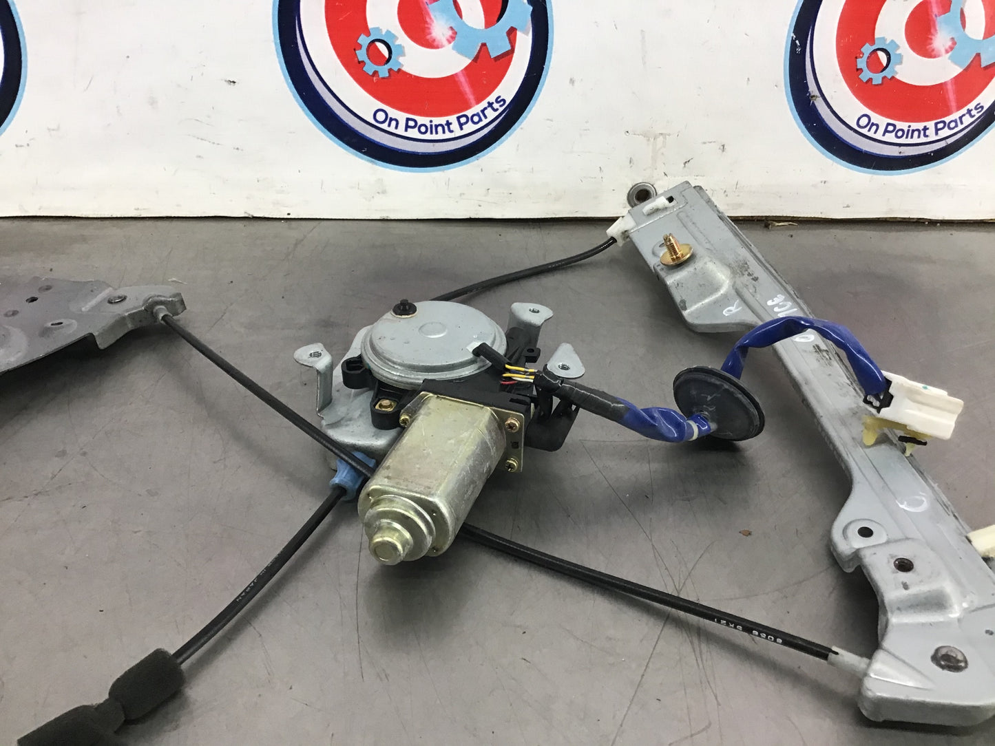 2006 Nissan 350Z Passenger Right Window Regulator Motor 80730 OEM 12BD7CE - On Point Parts Inc