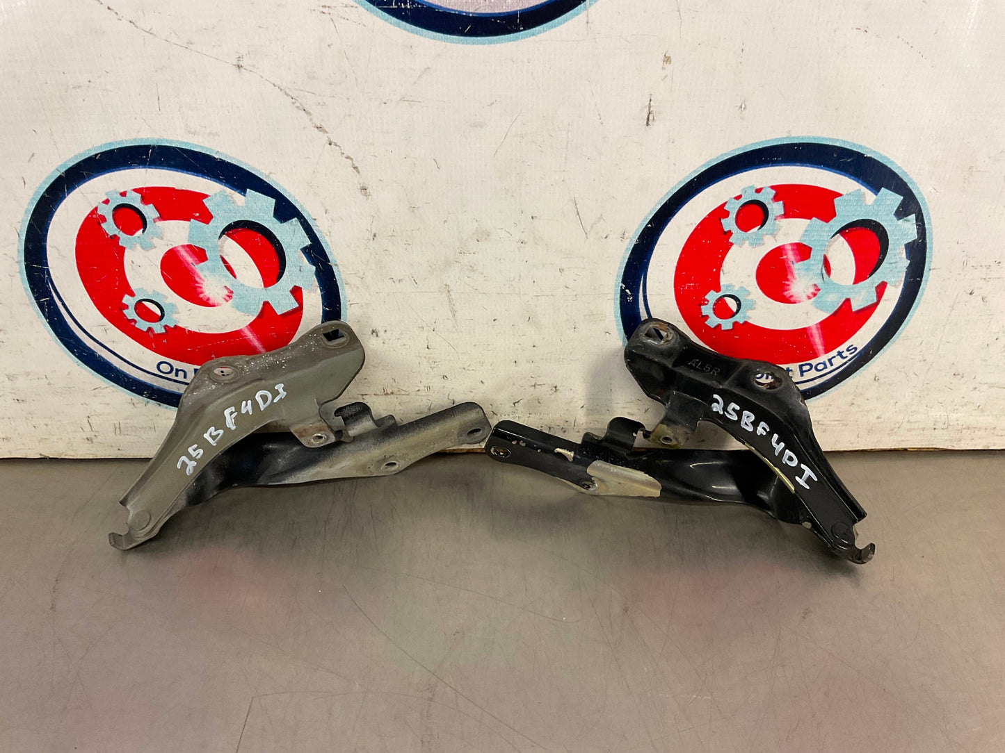 2004 Nissan 350Z Hood Hinges OEM 25BF4DI - On Point Parts Inc