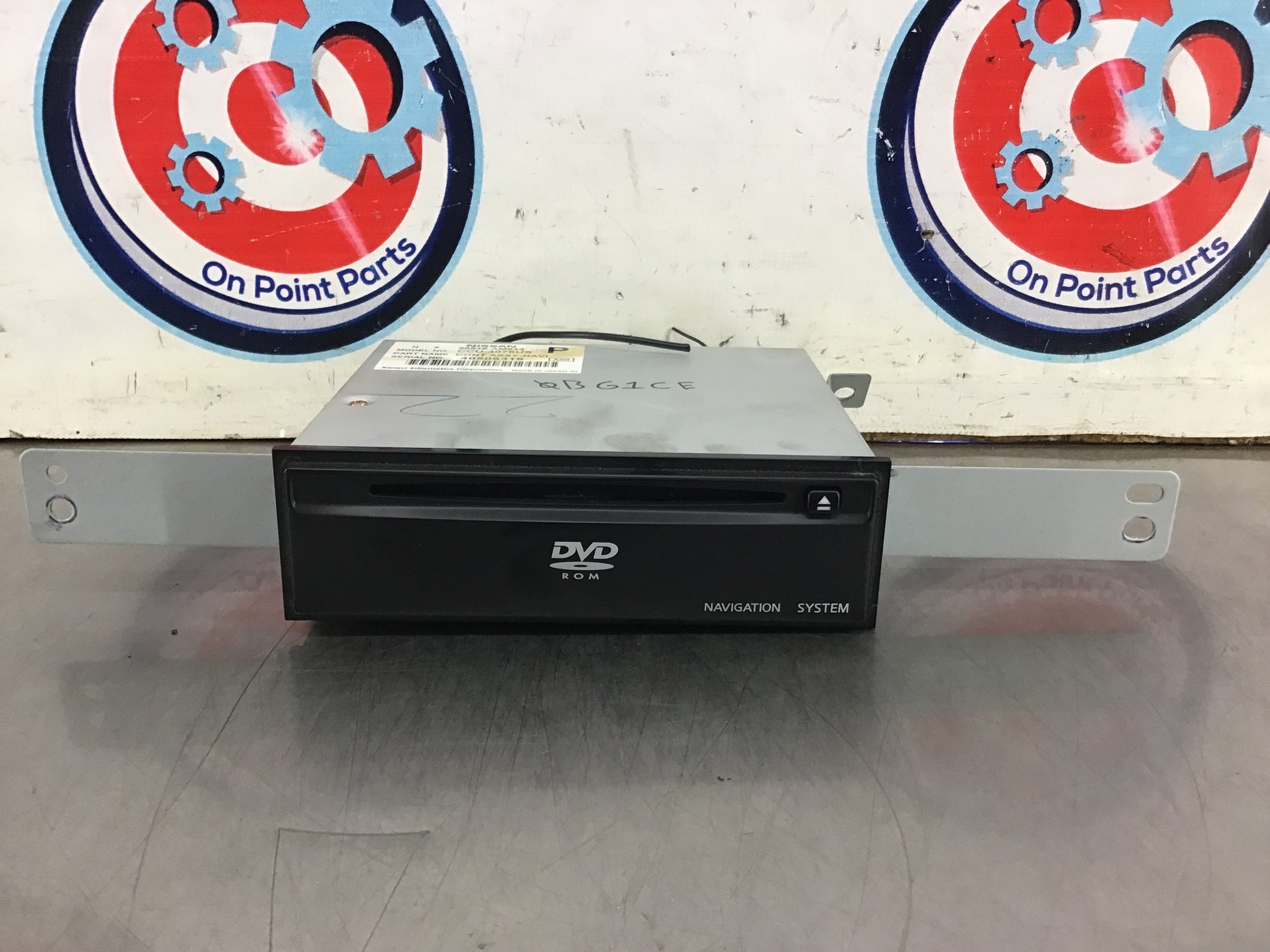 2004 Infiniti G35 DVD Navigation System Control Assembly 25915AM613 OEM 13BG1CE - On Point Parts Inc