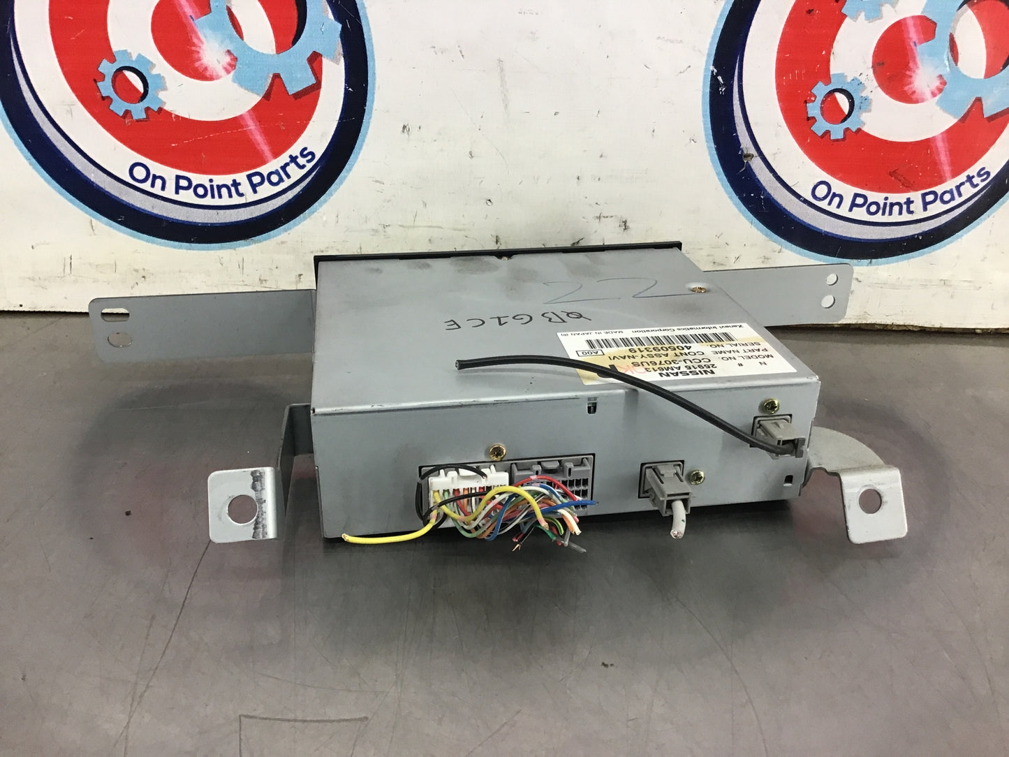 2004 Infiniti G35 DVD Navigation System Control Assembly 25915AM613 OEM 13BG1CE - On Point Parts Inc