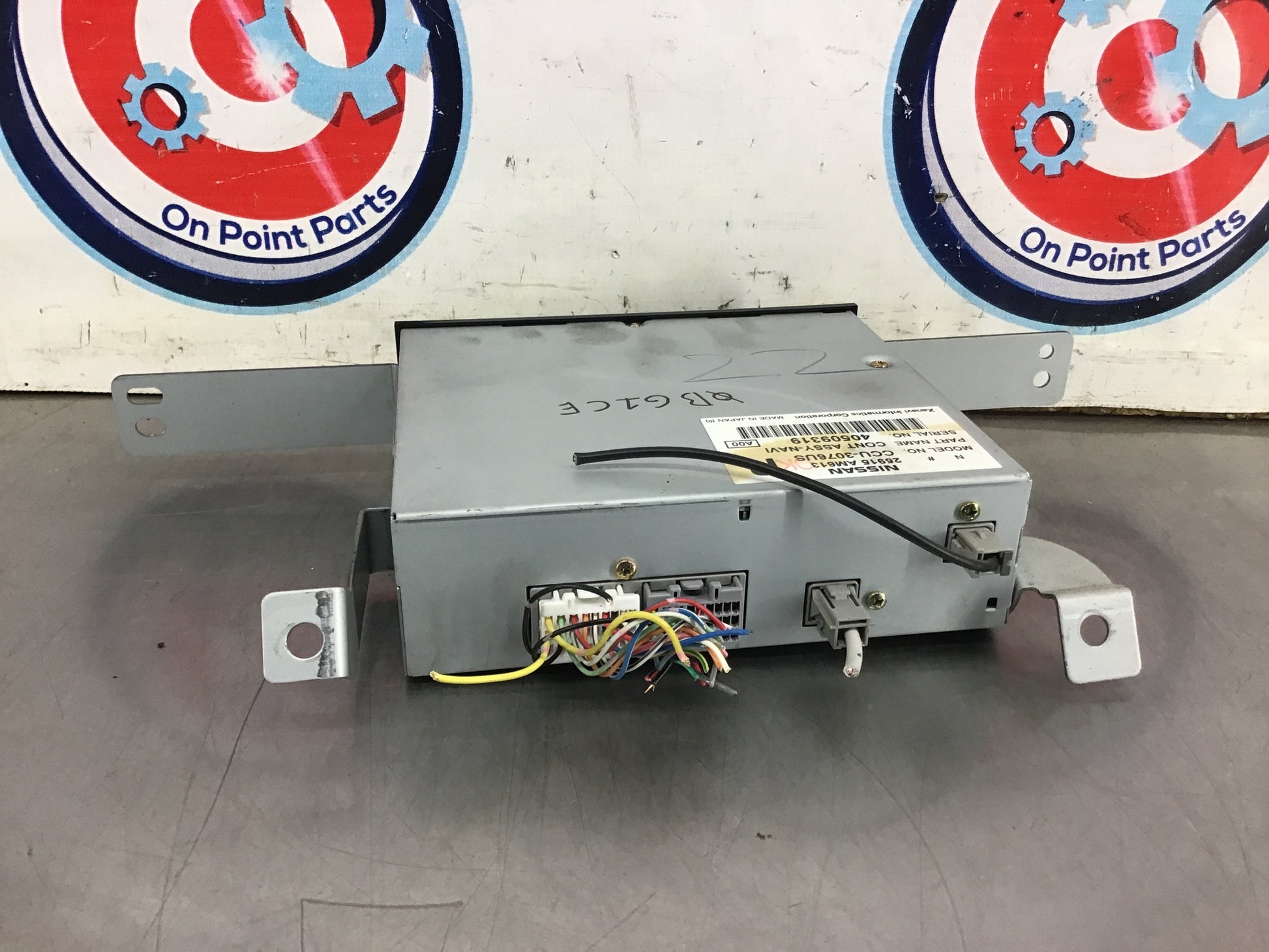 2004 Infiniti G35 DVD Navigation System Control Assembly 25915AM613 OEM 13BG1CE - On Point Parts Inc