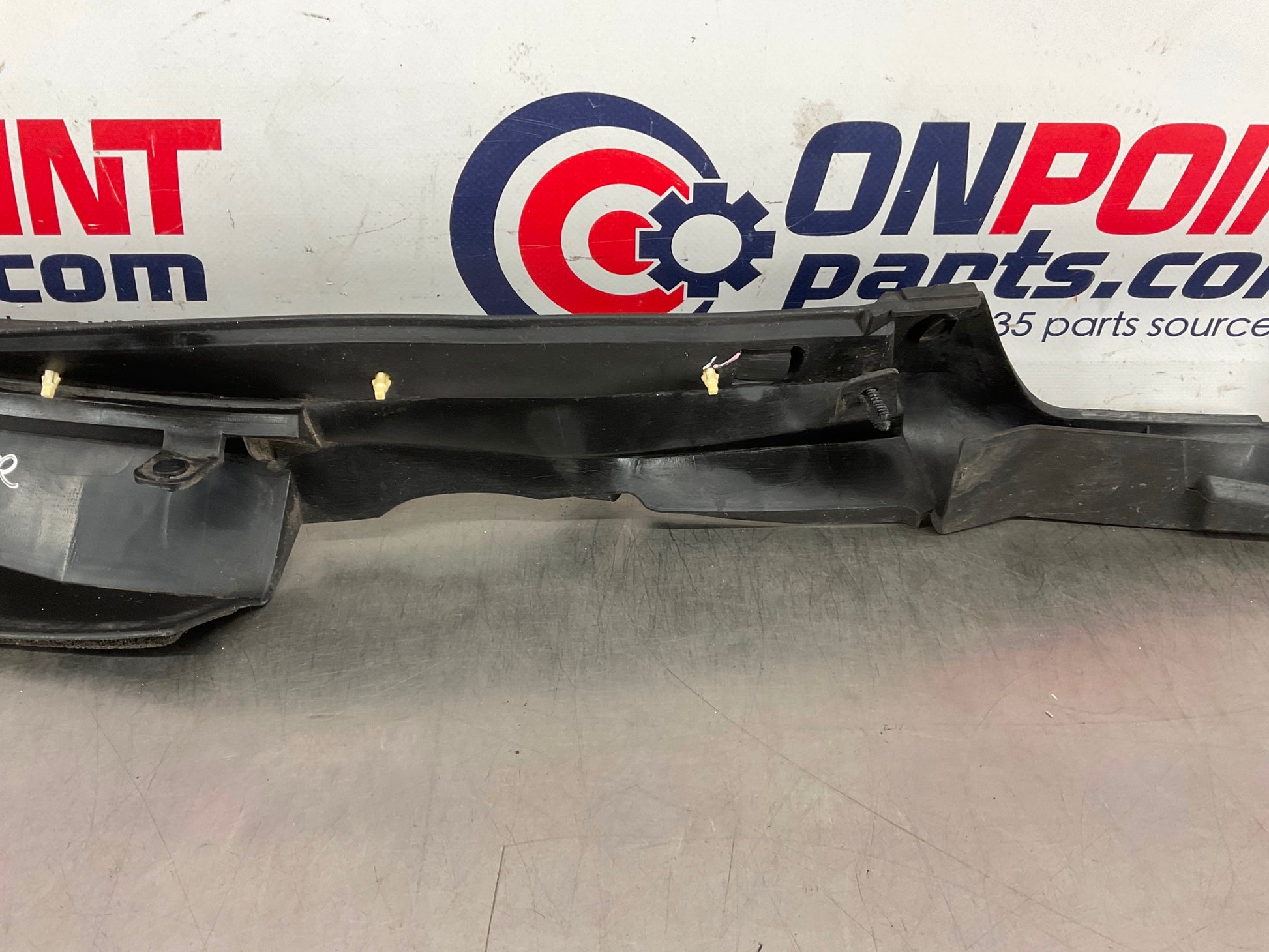 2010 Nissan 370Z Passenger Right Hood Fender Seal 65820 OEM 24BBBDK - On Point Parts Inc