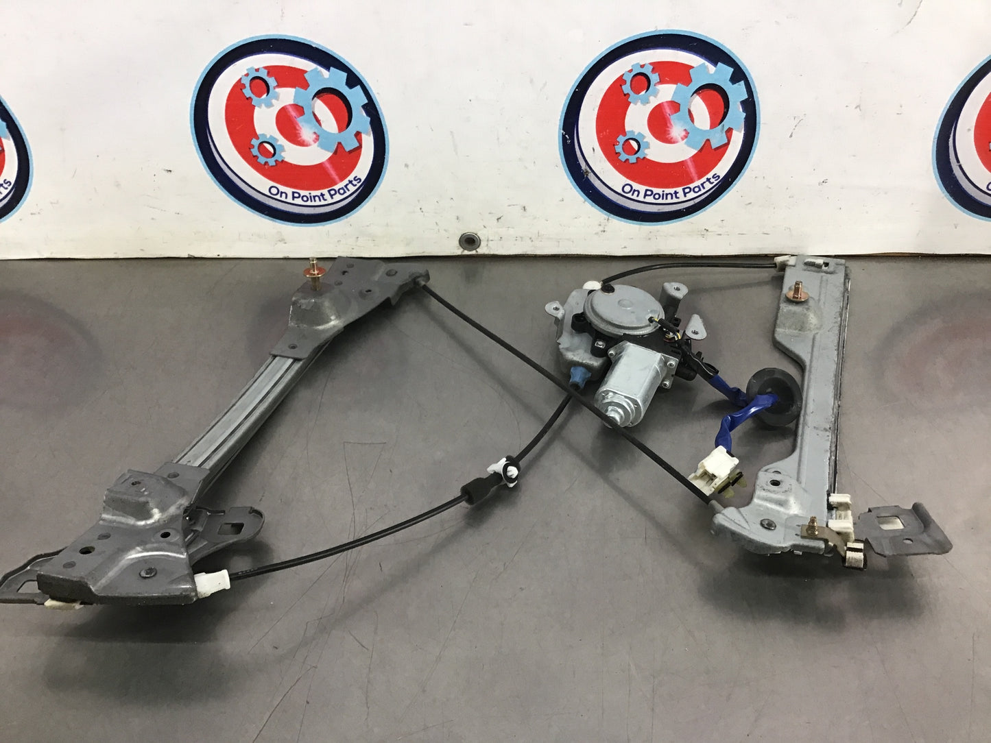 2007 Nissan 350Z Passenger Right Door Window Regulator Motor OEM 14BD1CE - On Point Parts Inc