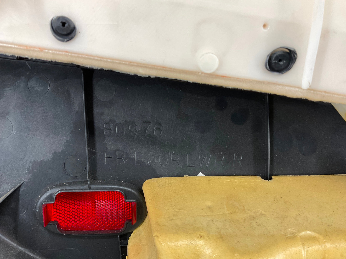 2003 Nissan 350Z Passenger Right Interior Door Panel 80900 OEM 14BBGD8 - On Point Parts Inc