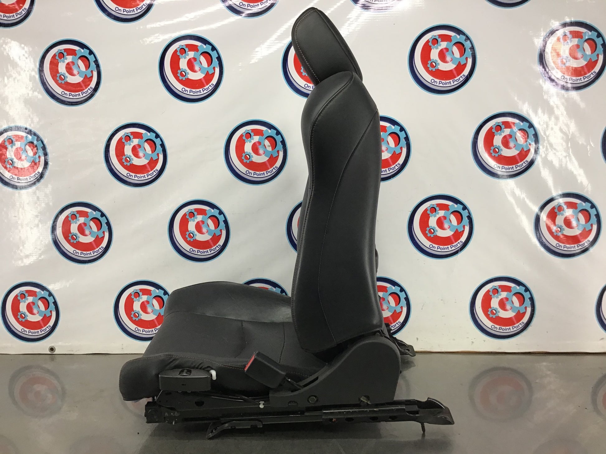 2004 Nissan 350Z Passenger Right Leather Seat OEM 0BBWC9 - On Point Parts Inc