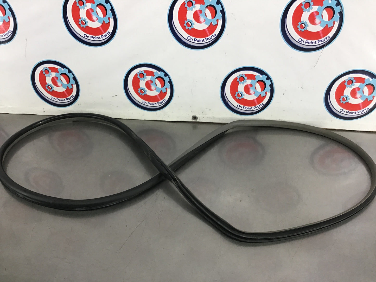 2006 Nissan 350Z Passenger Right Door Seal OEM 12BEKCE - On Point Parts Inc