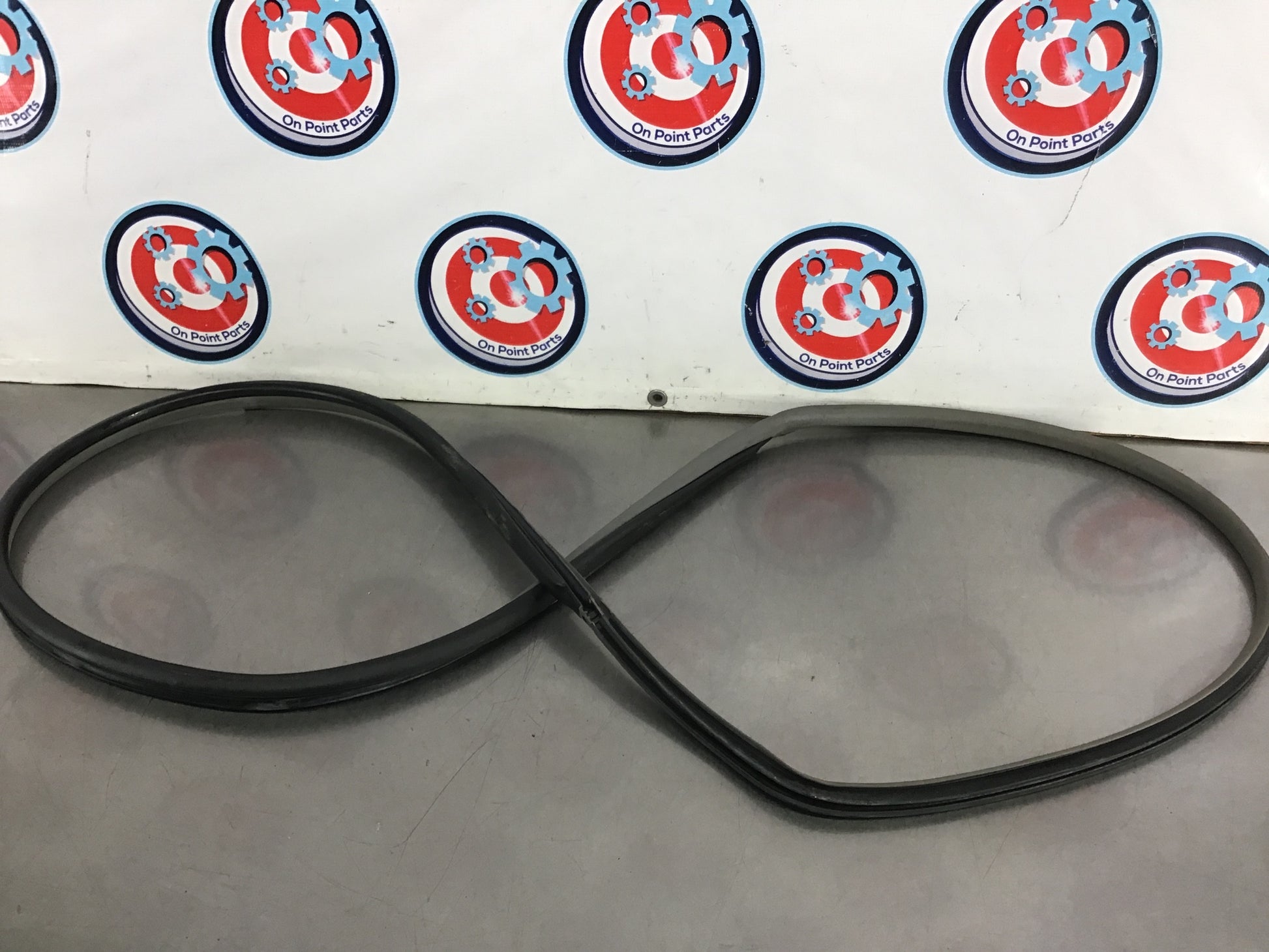2006 Nissan 350Z Passenger Right Door Seal OEM 12BEKCE - On Point Parts Inc