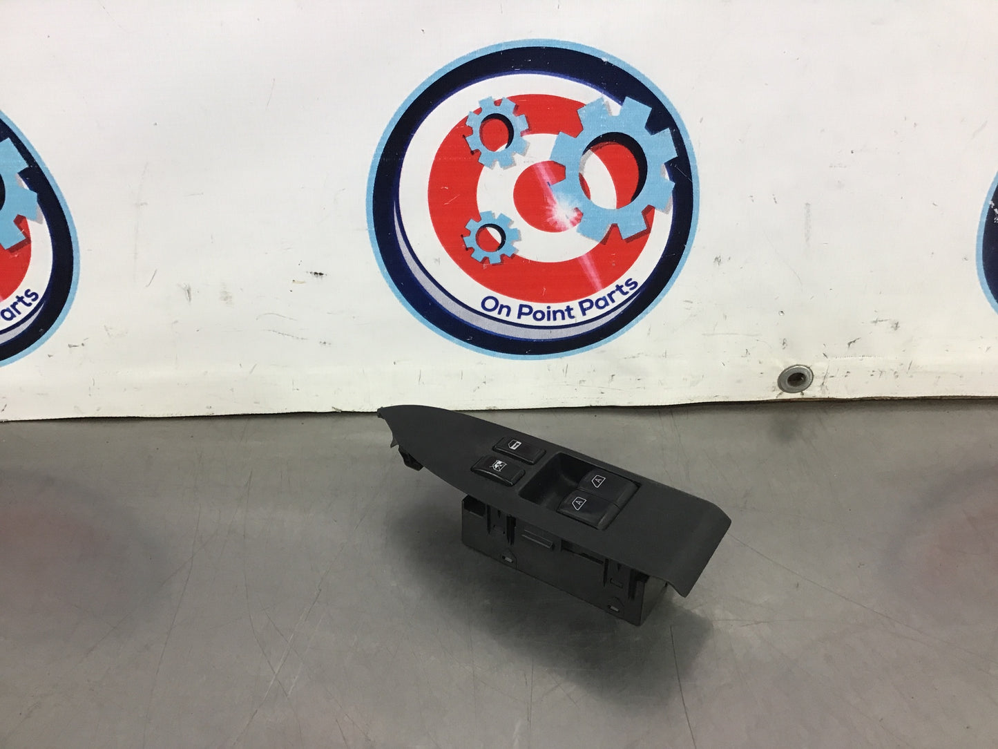 2004 Infiniti G35 Driver Left Door Master Window Lock Switches OEM 14BERCA - On Point Parts Inc