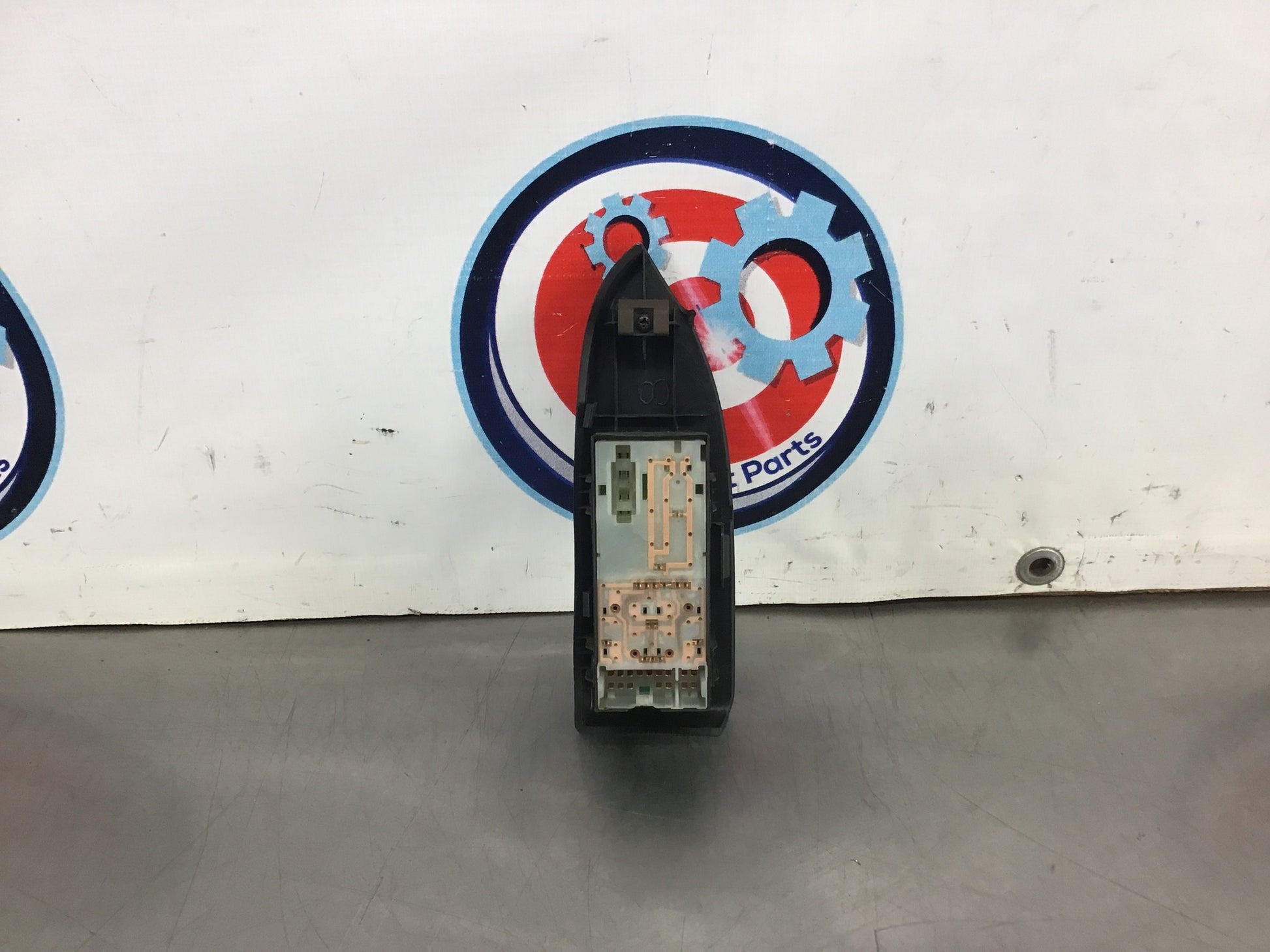 2004 Infiniti G35 Driver Left Door Master Window Lock Switches OEM 14BERCA - On Point Parts Inc