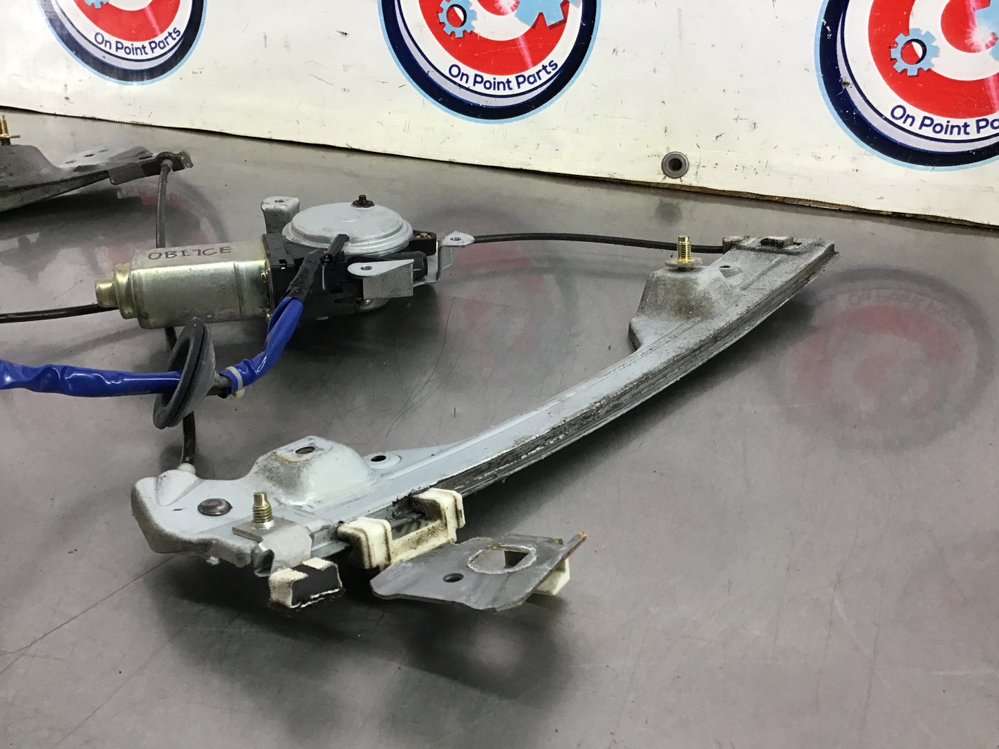 2005 Nissan 350Z Passenger Right Window Regulator Motor OEM 12BI7CE - On Point Parts Inc