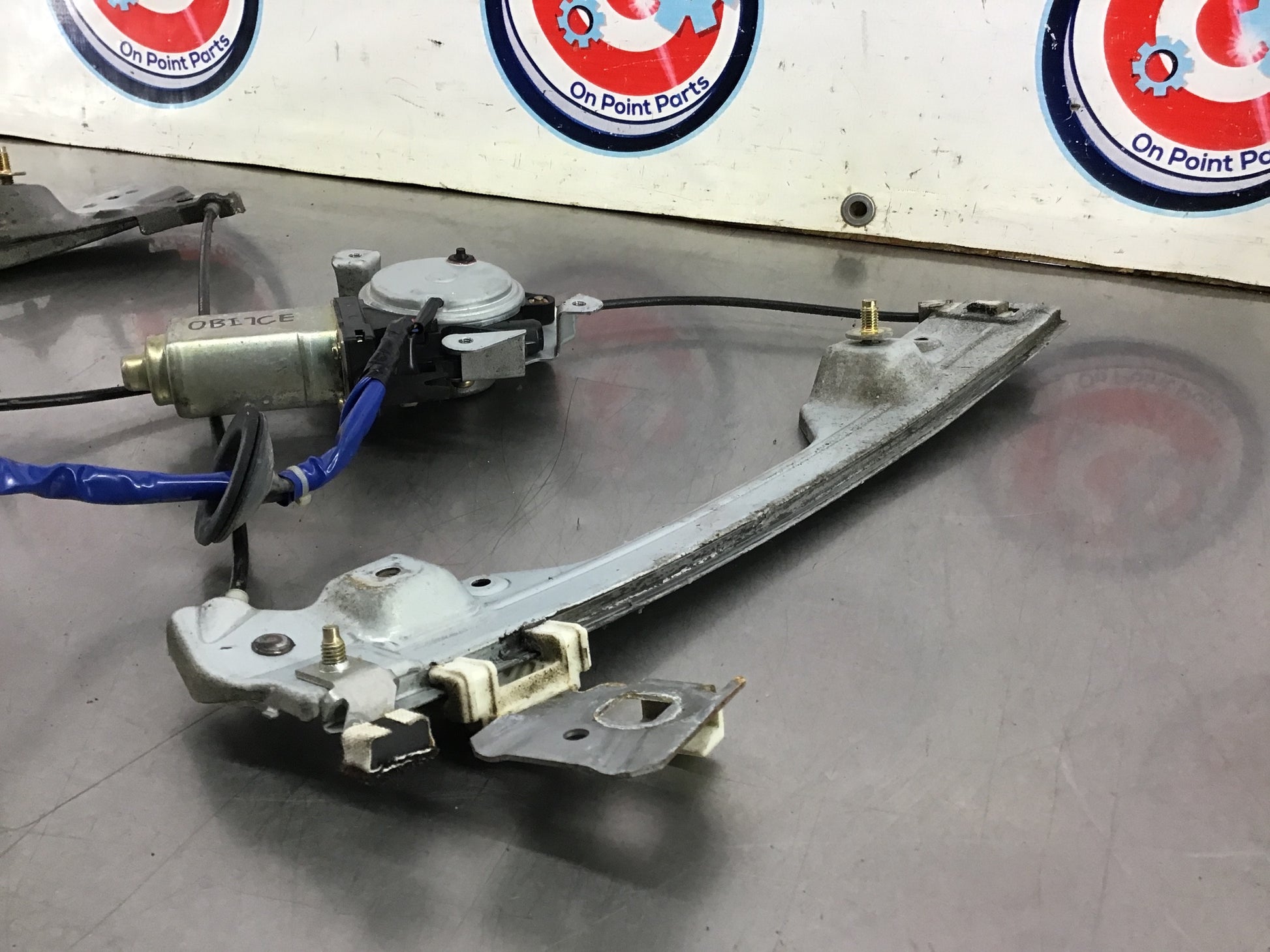 2005 Nissan 350Z Passenger Right Window Regulator Motor OEM 12BI7CE - On Point Parts Inc