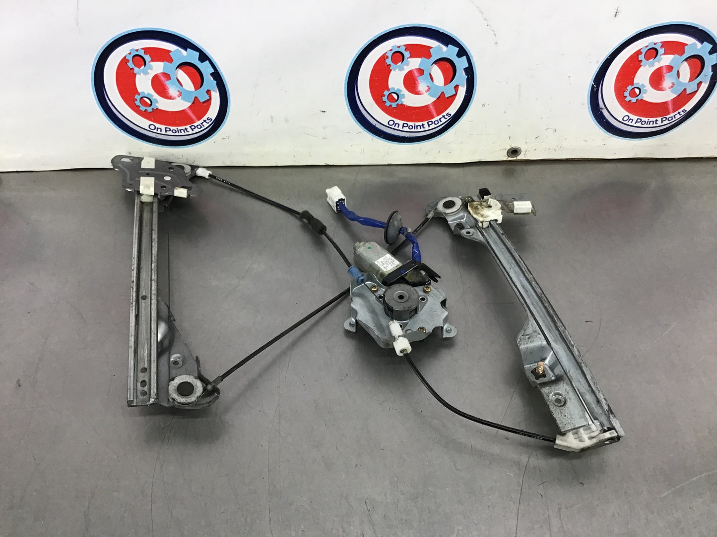 2005 Nissan 350Z Passenger Right Window Regulator Motor OEM 12BI7CE - On Point Parts Inc